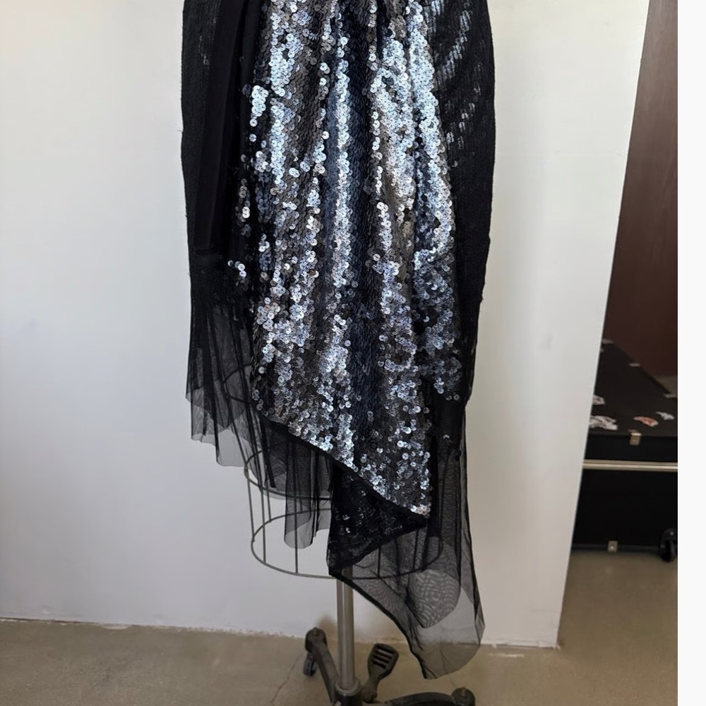 BCBGMaxAzria Black and Silver Sequin evening Dress EUC - Picture 6 of 11
